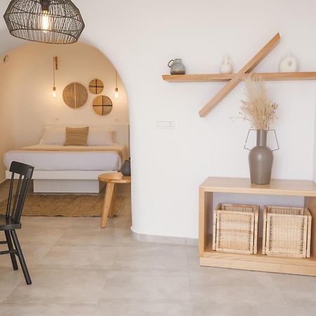 Valery Suites Fira  Luaran gambar