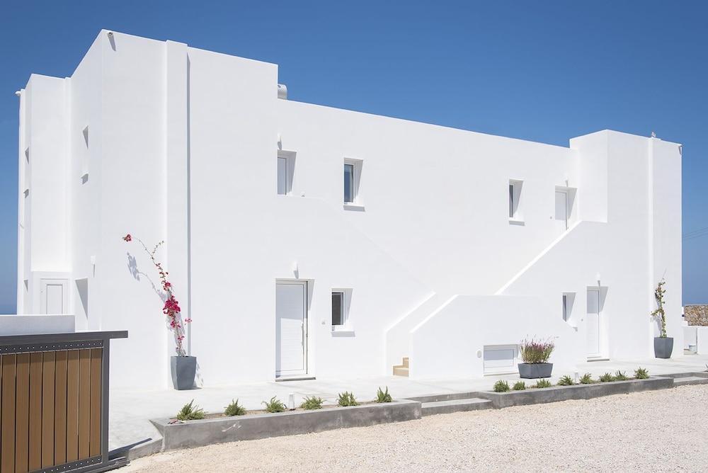 Valery Suites Fira  Luaran gambar