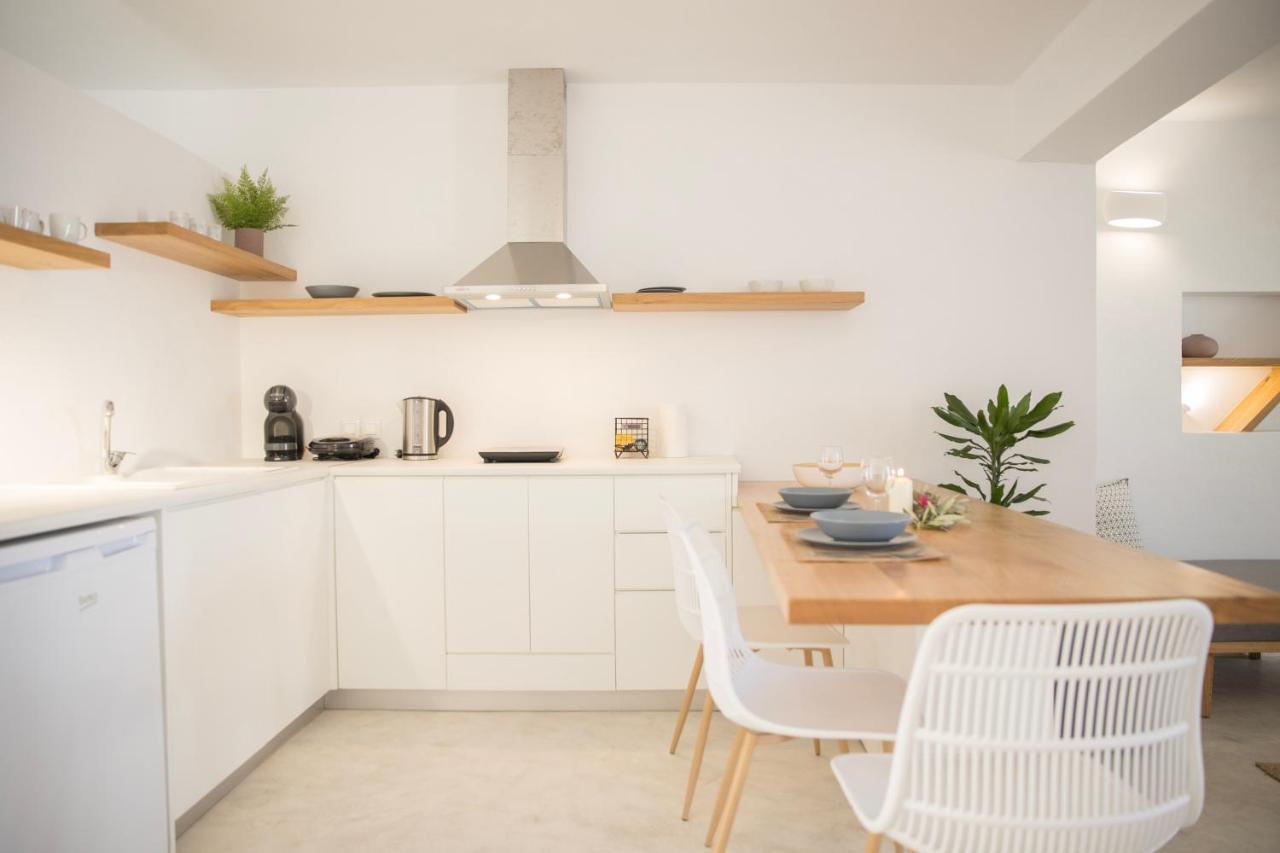 Valery Suites Fira  Luaran gambar