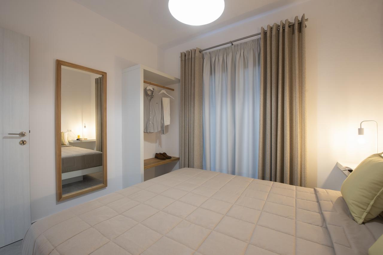Valery Suites Fira  Luaran gambar