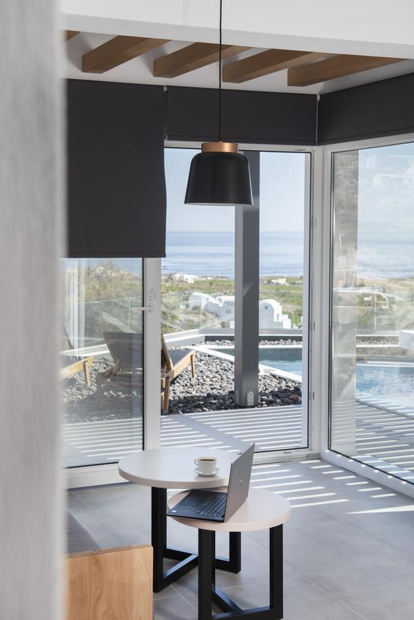 Valery Suites Fira  Luaran gambar