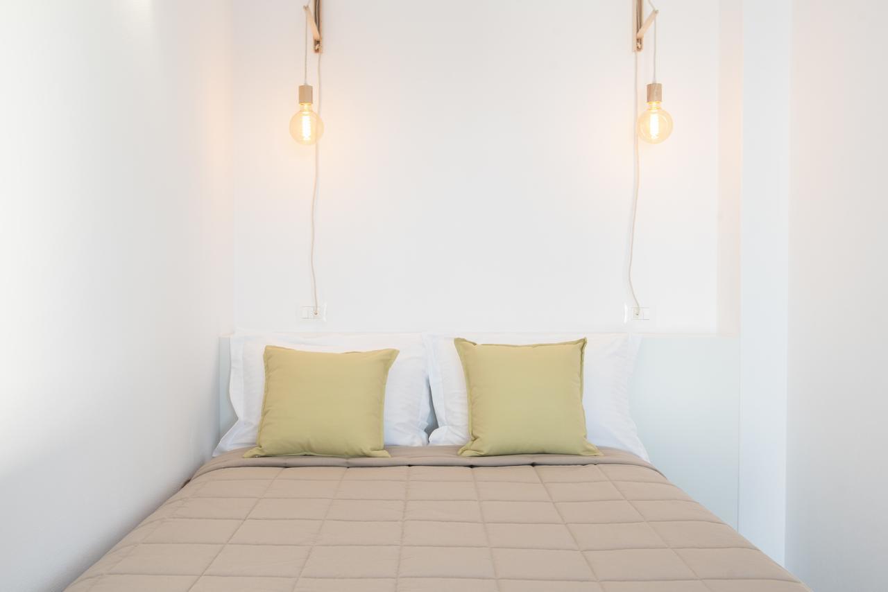 Valery Suites Fira  Luaran gambar