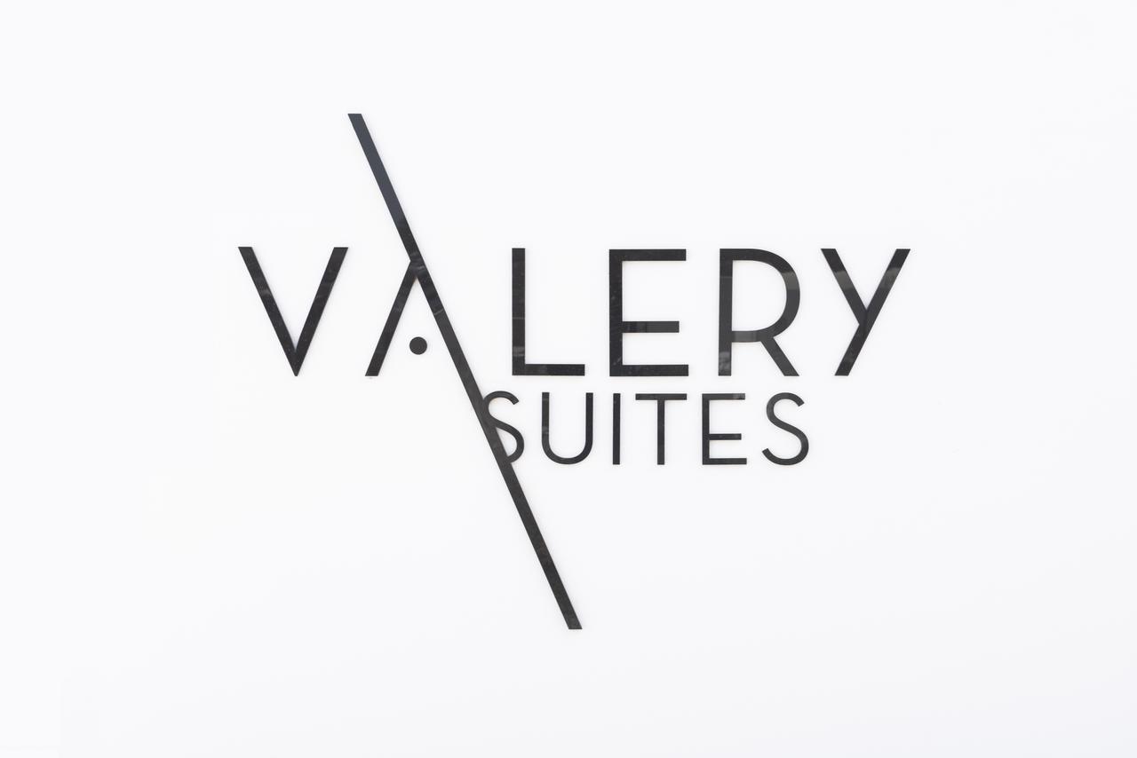 Valery Suites Fira  Luaran gambar