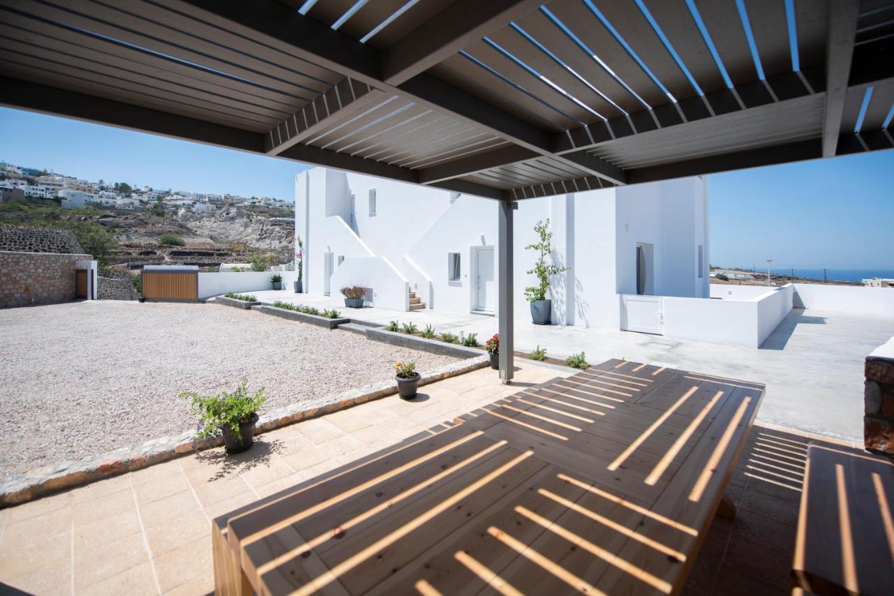 Valery Suites Fira  Luaran gambar